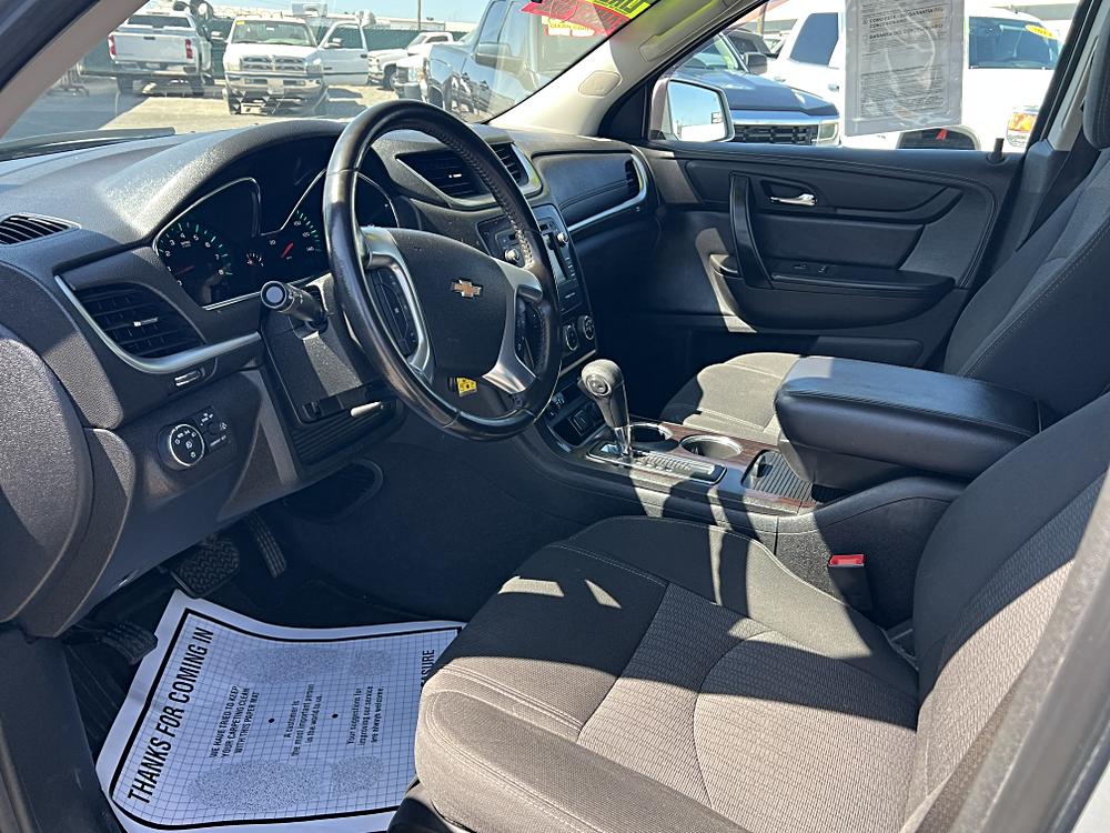 2017 Chevrolet Traverse LS - Photo 20