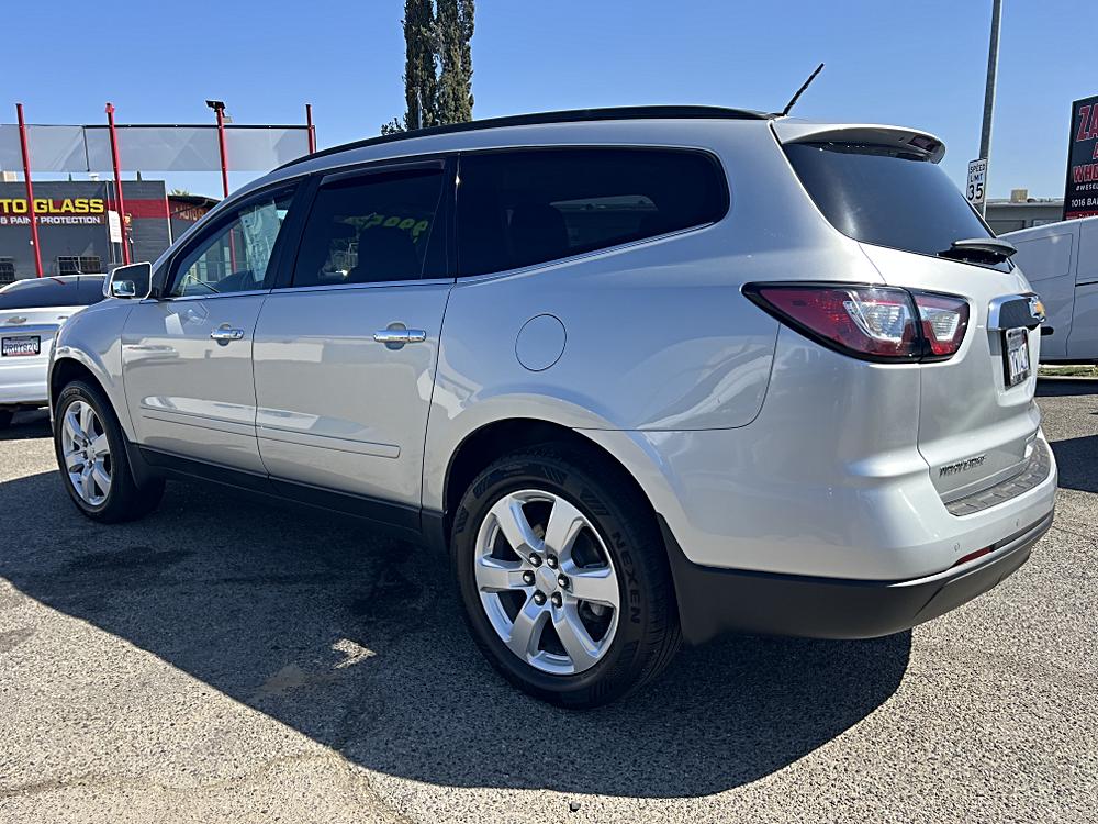 2017 Chevrolet Traverse LS - Photo 15