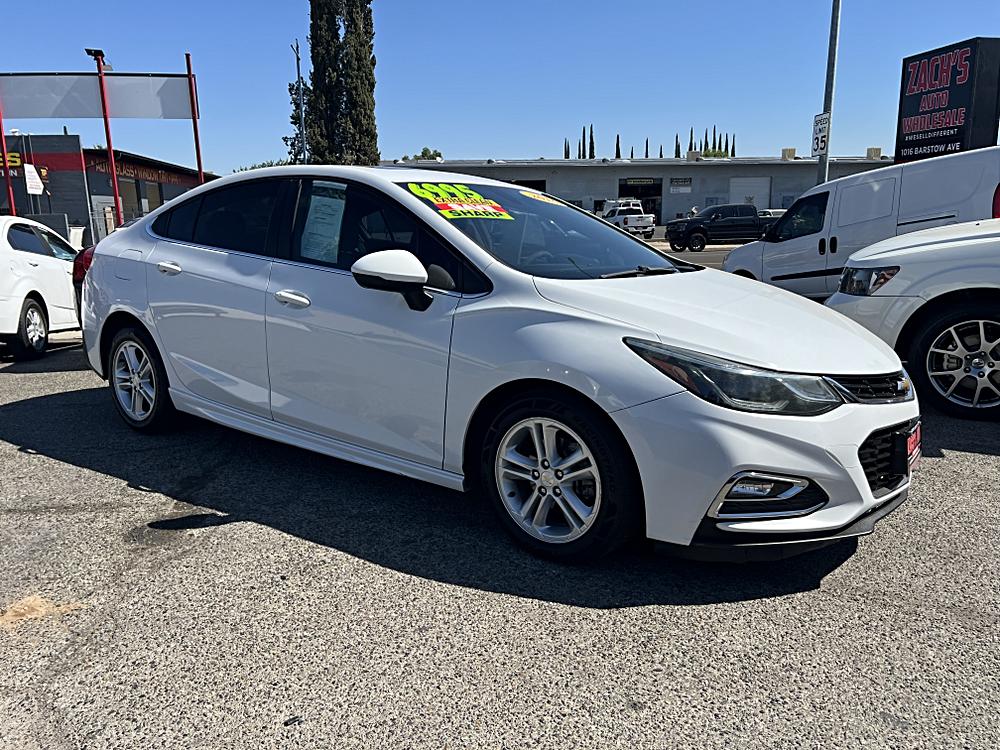 2016 Chevrolet Cruze LS - Photo 16