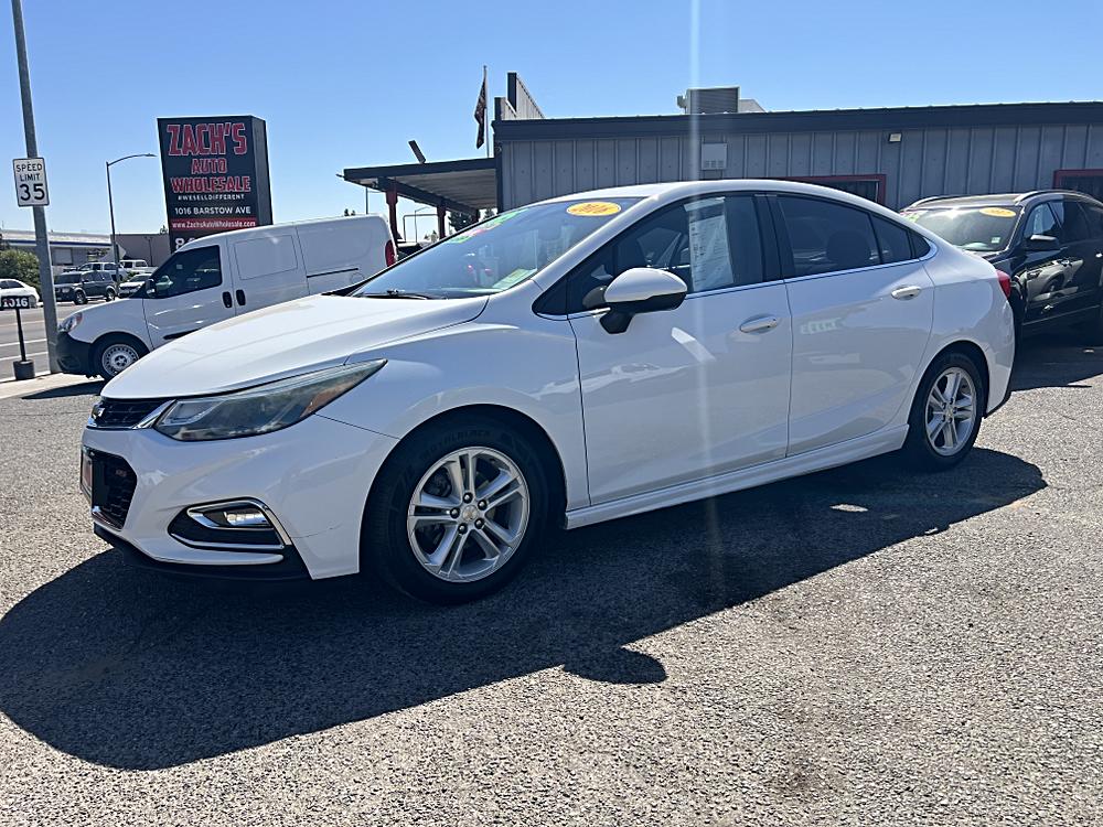 2016 Chevrolet Cruze LT Auto's photo