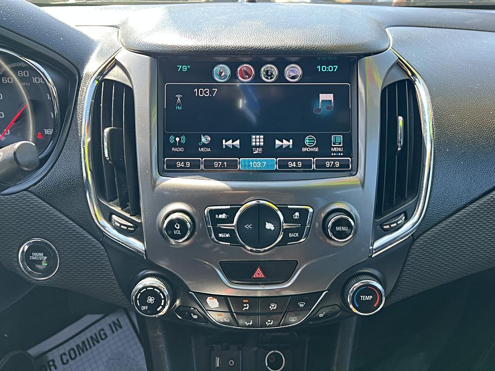 2016 Chevrolet Cruze LS - Photo 23