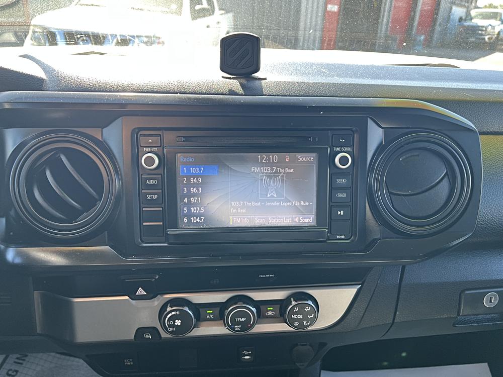 2019 Toyota Tacoma SR - Photo 10