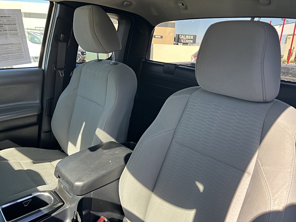 2019 Toyota Tacoma SR - Photo 9