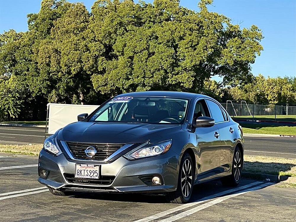 2018 Nissan Altima SL's photo