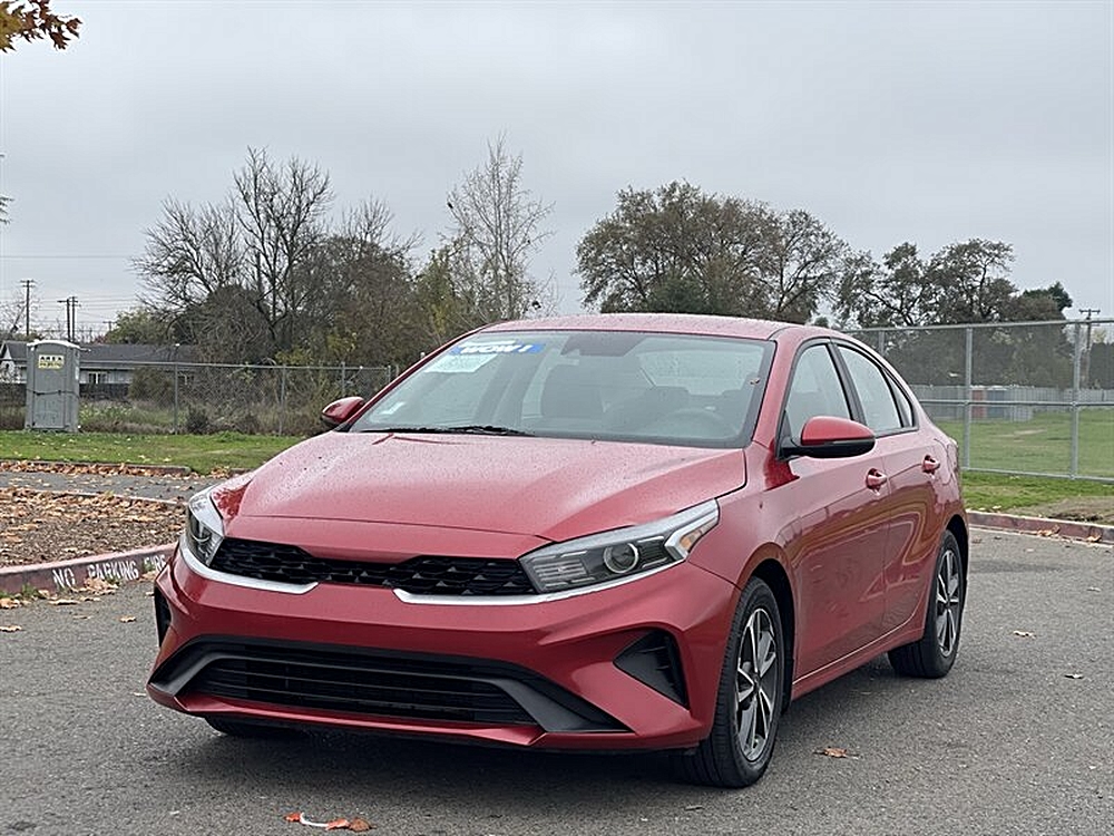 2023 Kia Forte LXS's photo