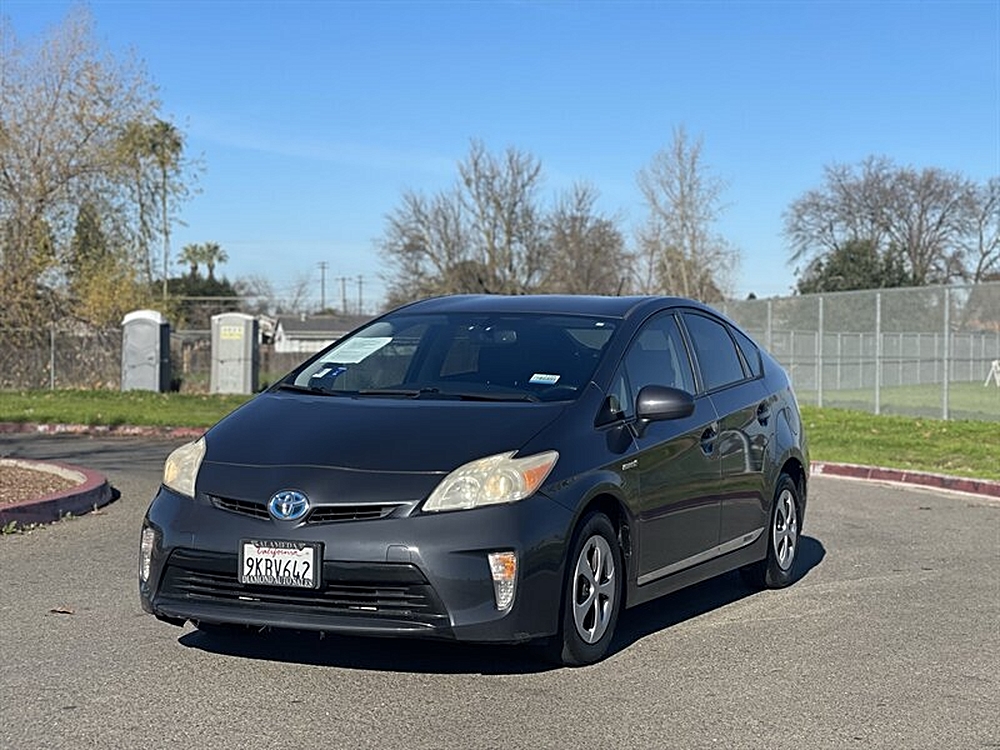 2012 Toyota Prius Two's photo