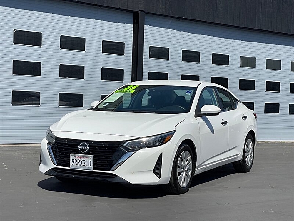 2025 Nissan Sentra S CVT's photo