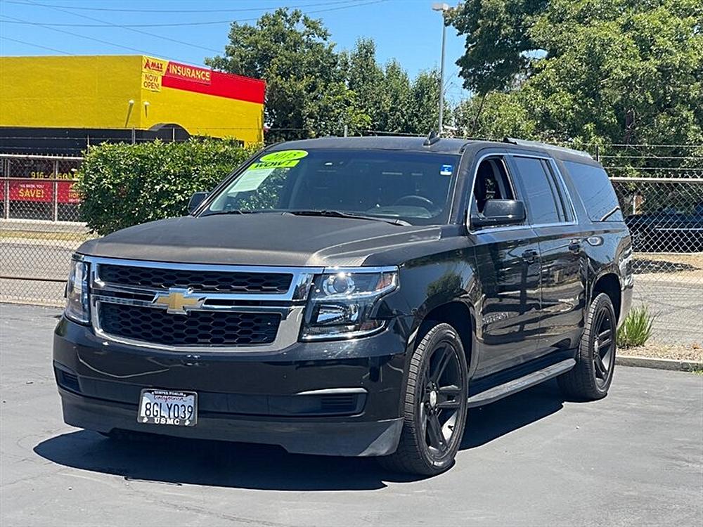 2015 Chevrolet Suburban 4WD 1500 LT's photo