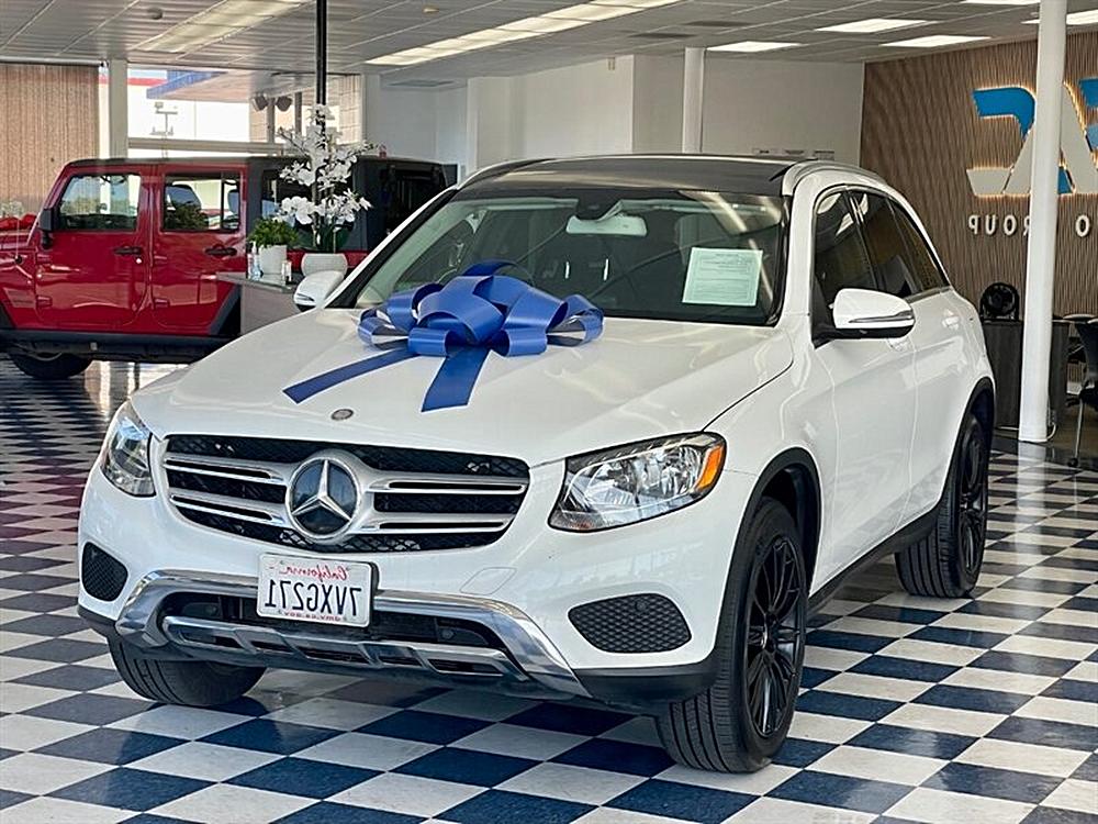 2017 Mercedes-Benz GLC GLC300 4MATIC's photo