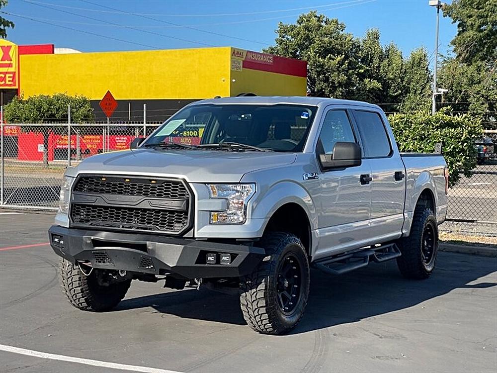 2017 Ford F-150 XL 4x4 SuperCrew 5-1/2 Box's photo