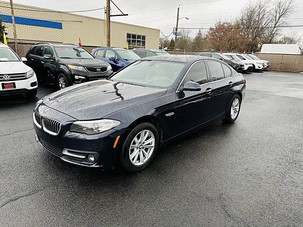 2015 BMW 5 Series 528i's photo