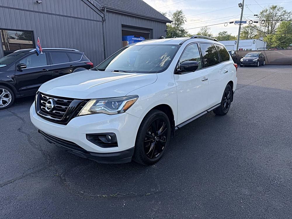 2018 Nissan Pathfinder SL 4WD's photo