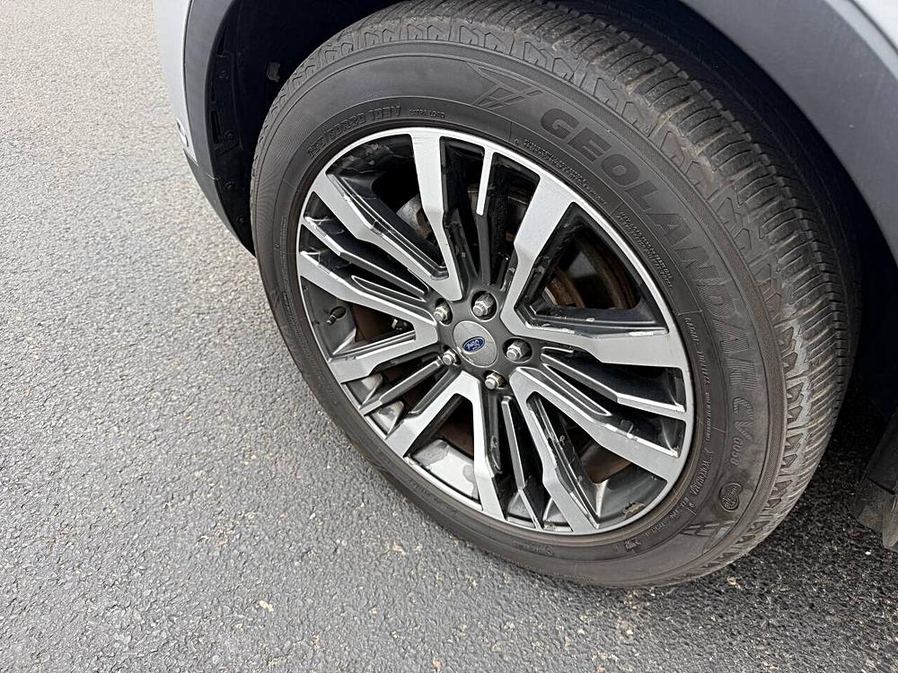 2017 Ford Explorer Platinum - Photo 29