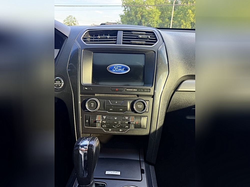 2017 Ford Explorer Platinum - Photo 52