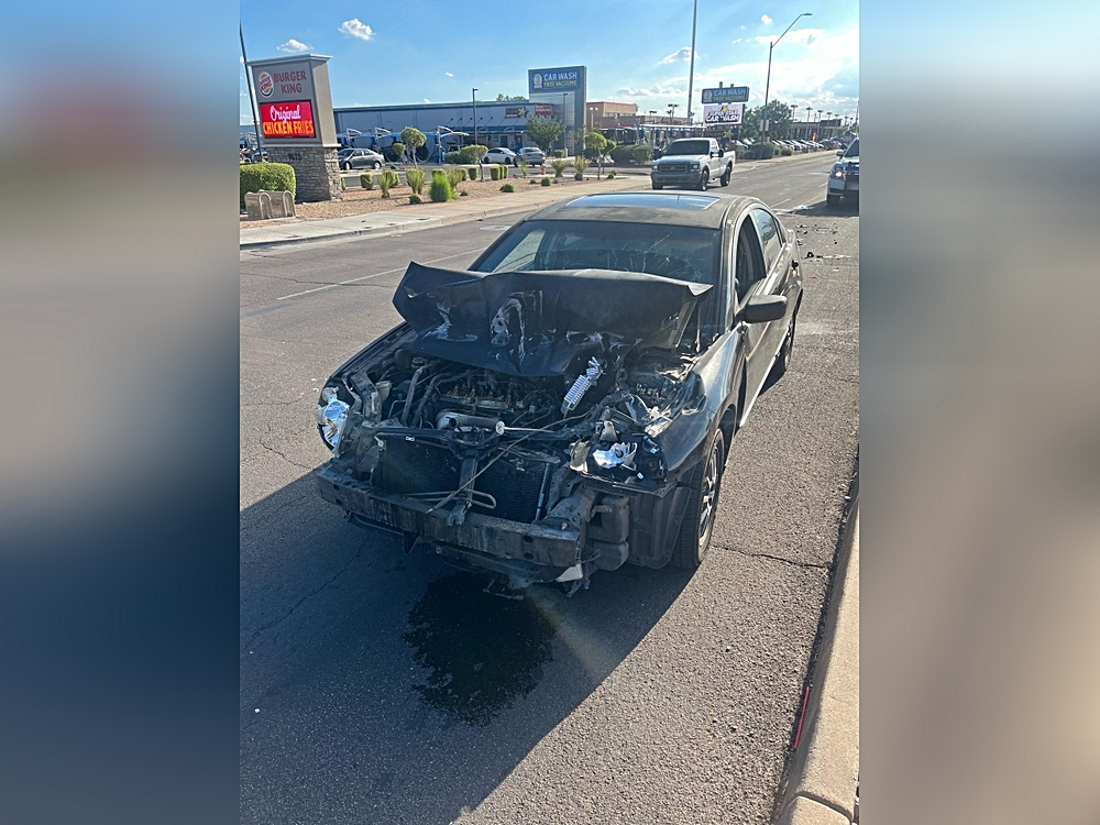 2004 Mitsubishi Galant ES's photo