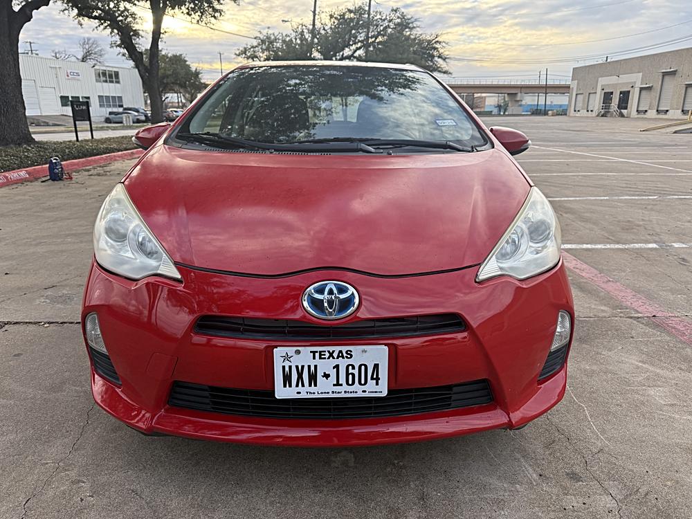 2013 Toyota Prius c Three's photo