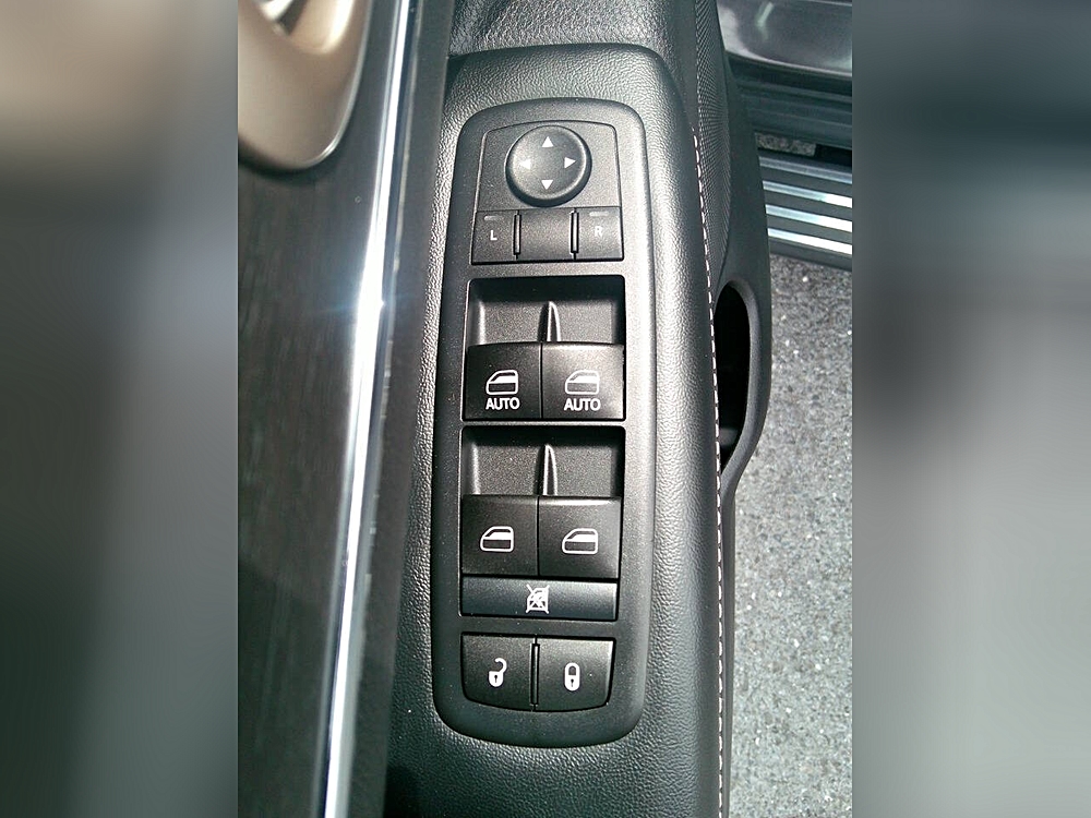 2017 Jeep Grand Cherokee Limited - Photo 24