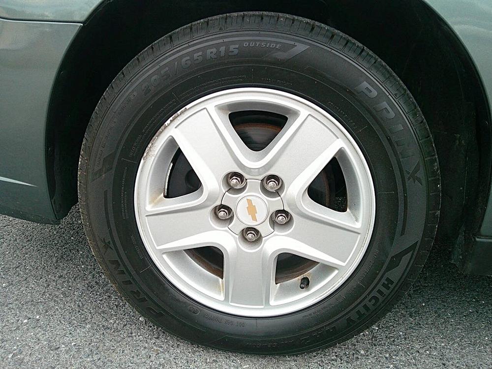 2004 Chevrolet Malibu LS - Photo 25