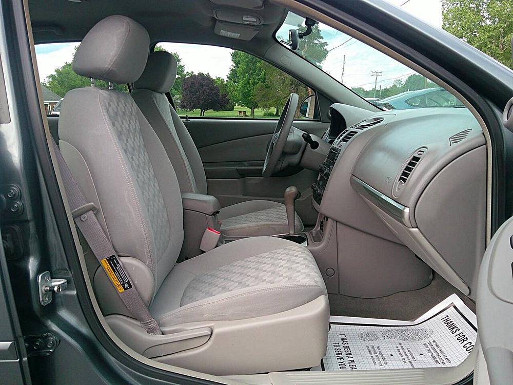 2004 Chevrolet Malibu LS - Photo 7