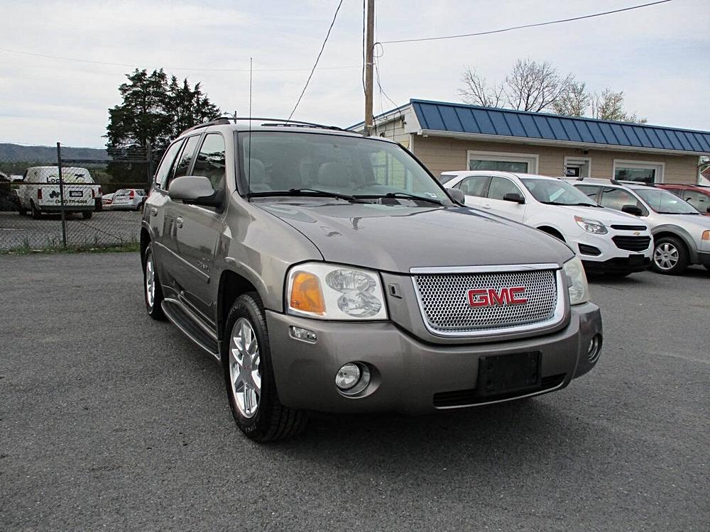 2007 GMC Envoy Denali's photo