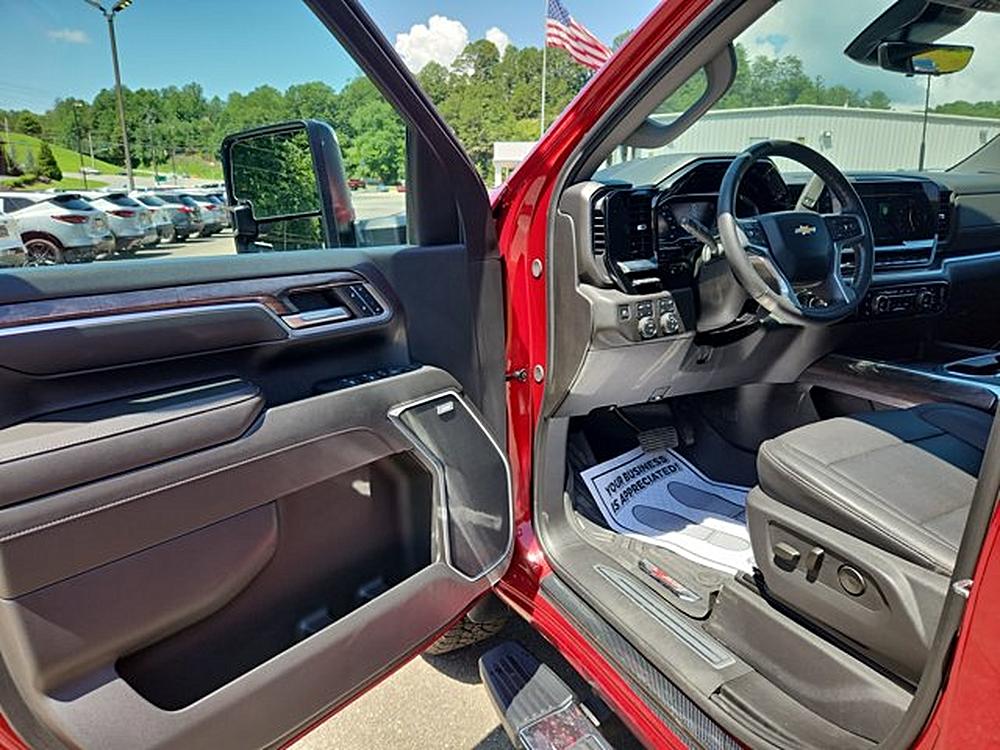 2024 Chevrolet Silverado 2500HD LTZ - Photo 18