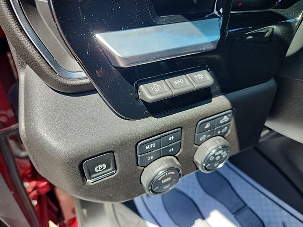 2024 Chevrolet Silverado 2500HD LTZ - Photo 26