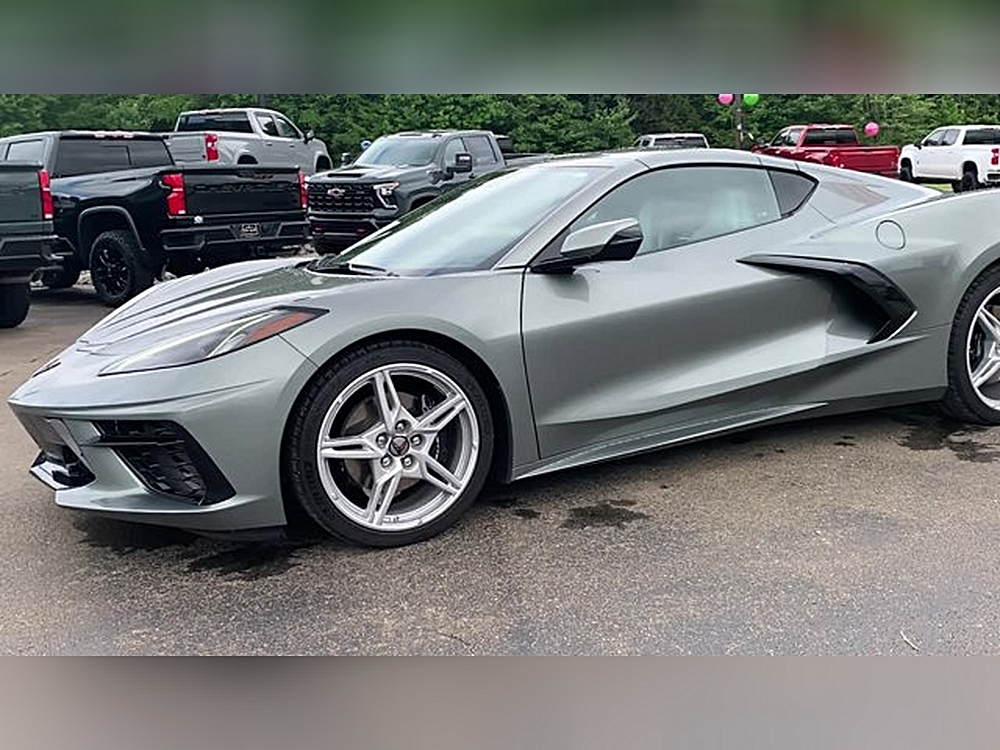 2024 Chevrolet Corvette 1LT - Photo 10
