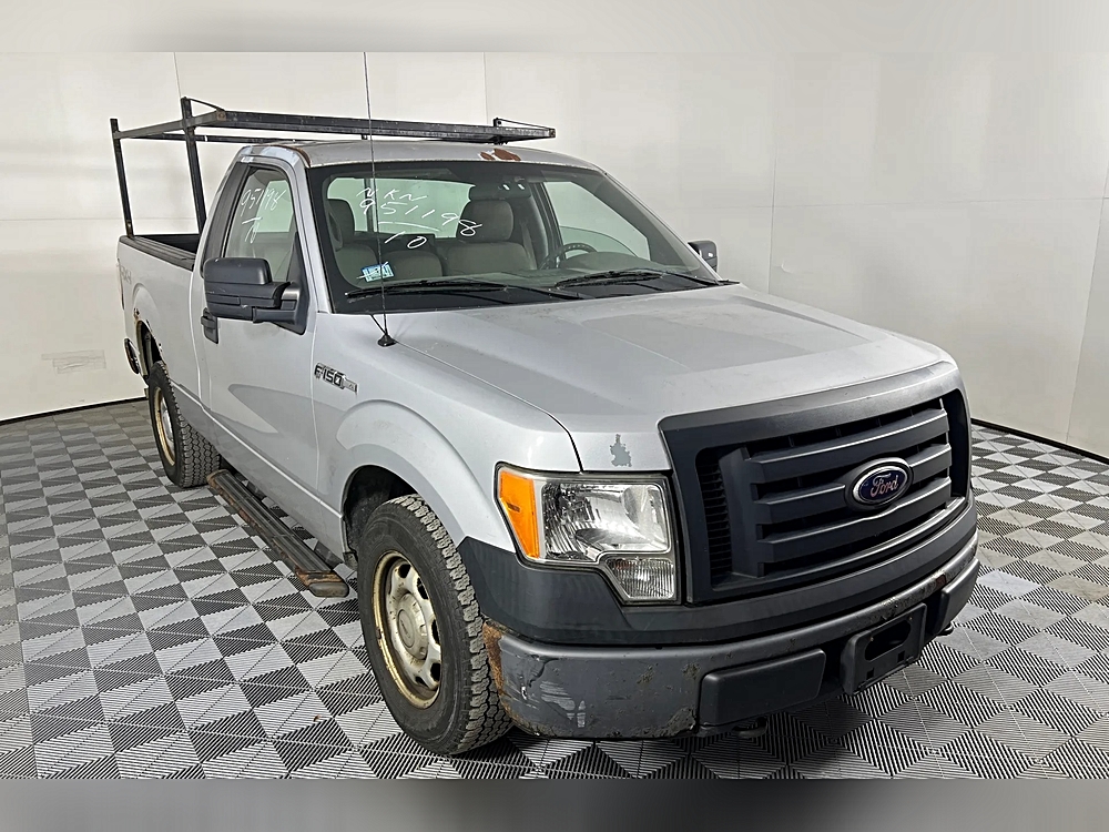 2010 Ford F-150 STX's photo