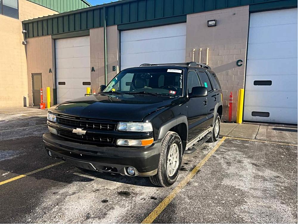 2003 Chevrolet Tahoe LS's photo