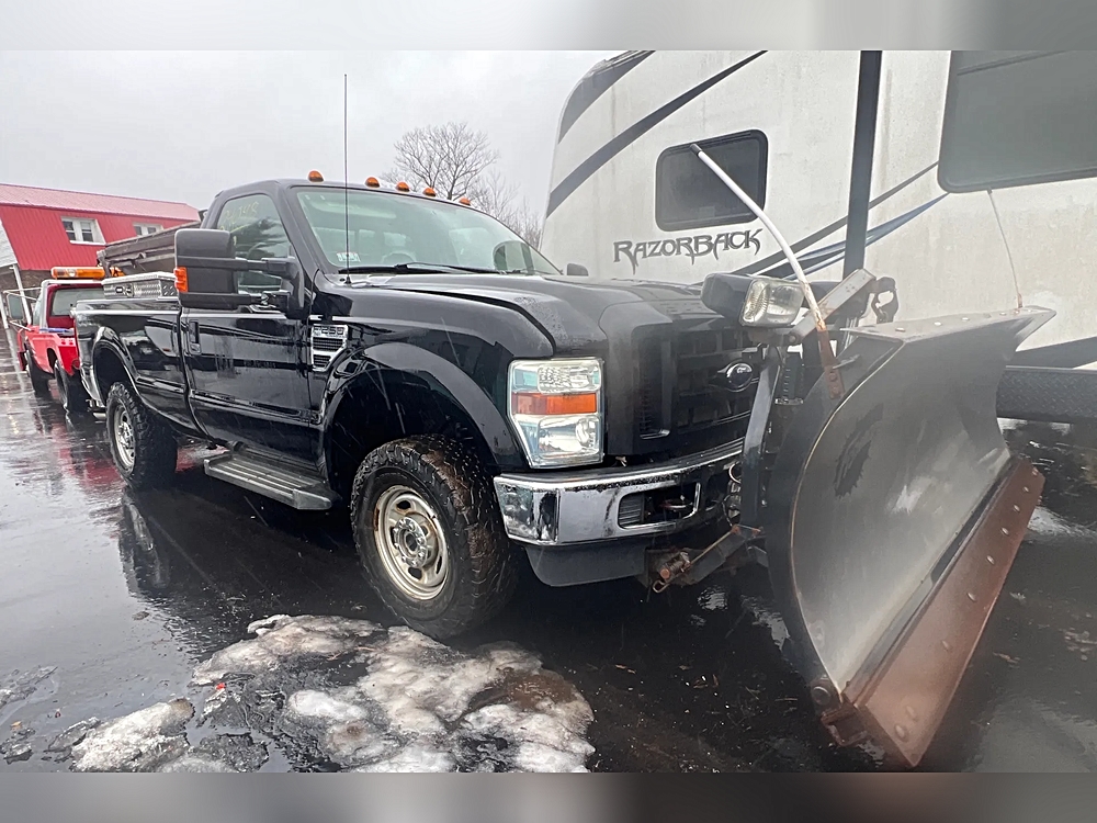 2010 Ford F-250 Super Duty XL's photo
