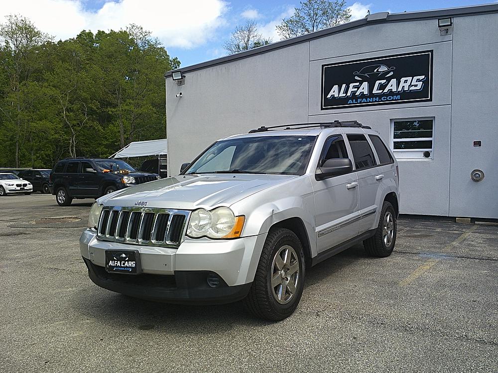 2010 Jeep Grand Cherokee Laredo 4WD's photo
