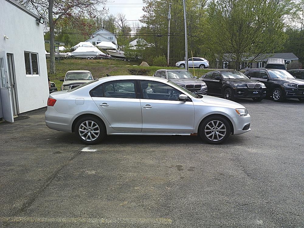 2012 Volkswagen Jetta 4dr Auto SE w/Convenience