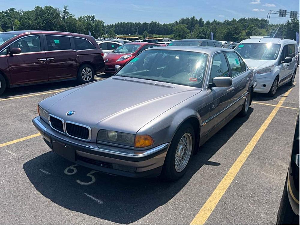 1998 BMW 7 Series 740IL's photo