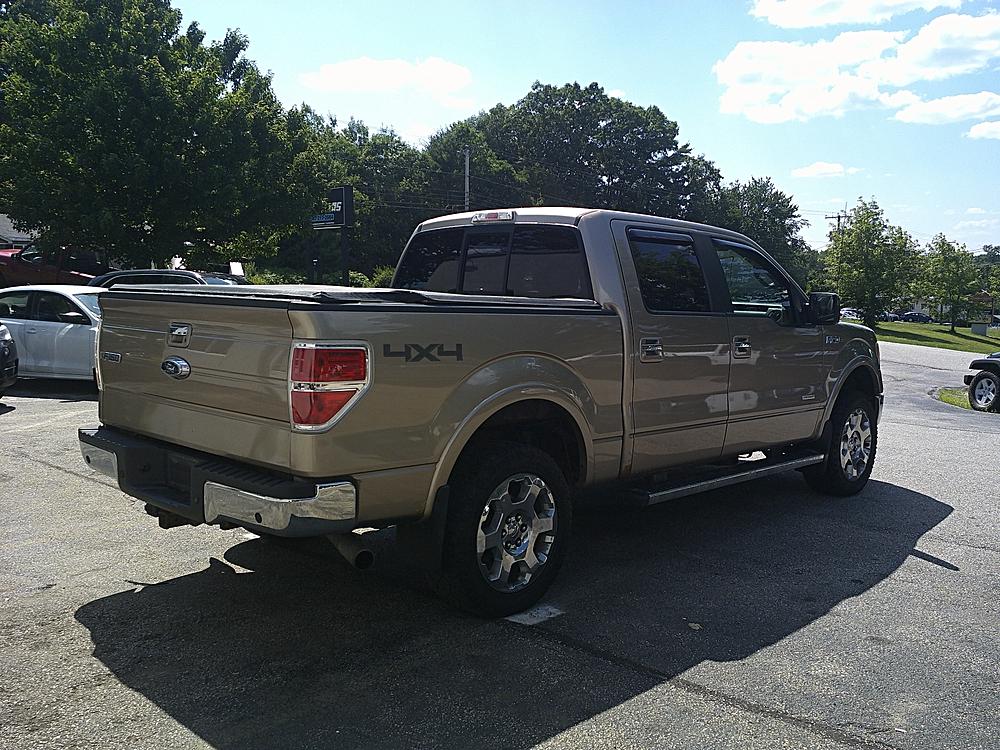 2012 Ford F-150 4WD SuperCrew 145" Lariat