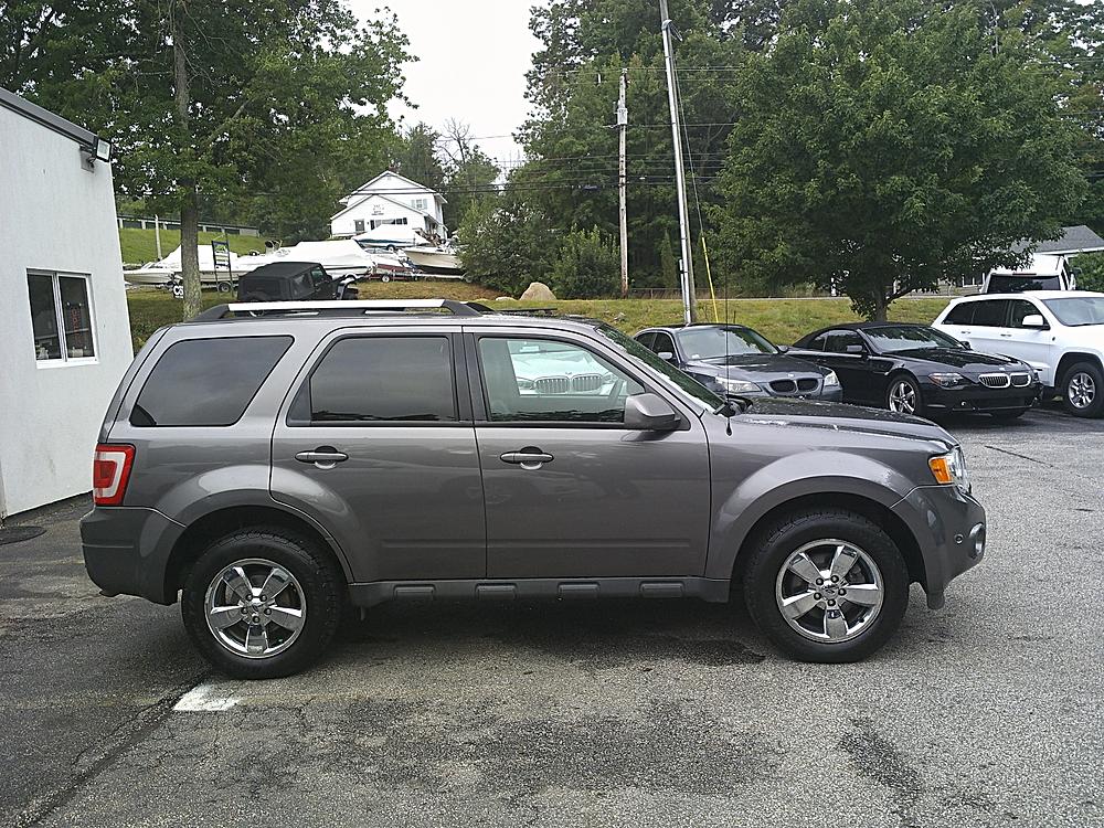 2010 Ford Escape FWD 4dr Limited