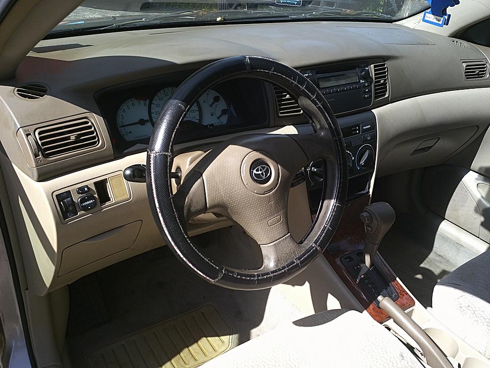 2014 Toyota Corolla L - Photo 26