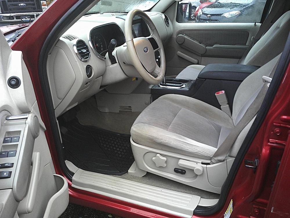 2007 Ford Explorer XLT - Photo 8