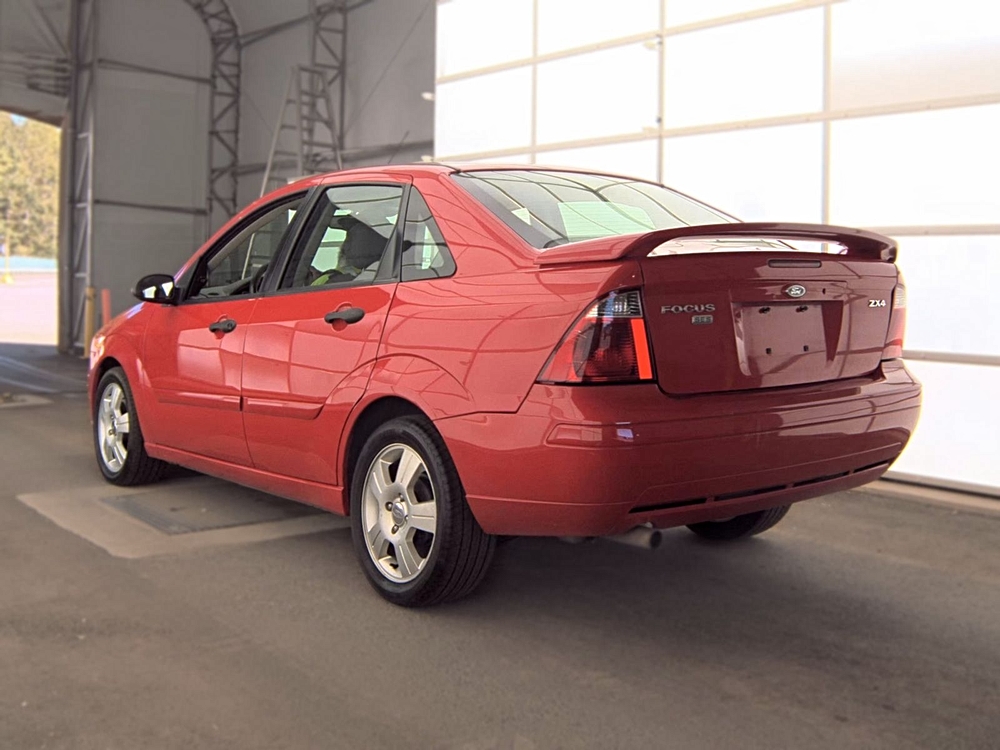2005 Ford Focus ZX4 S