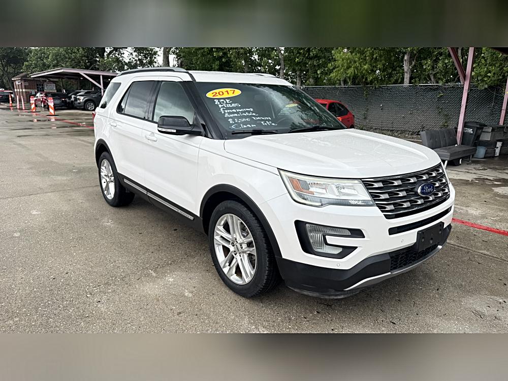 2017 Ford Explorer XLT FWD's photo