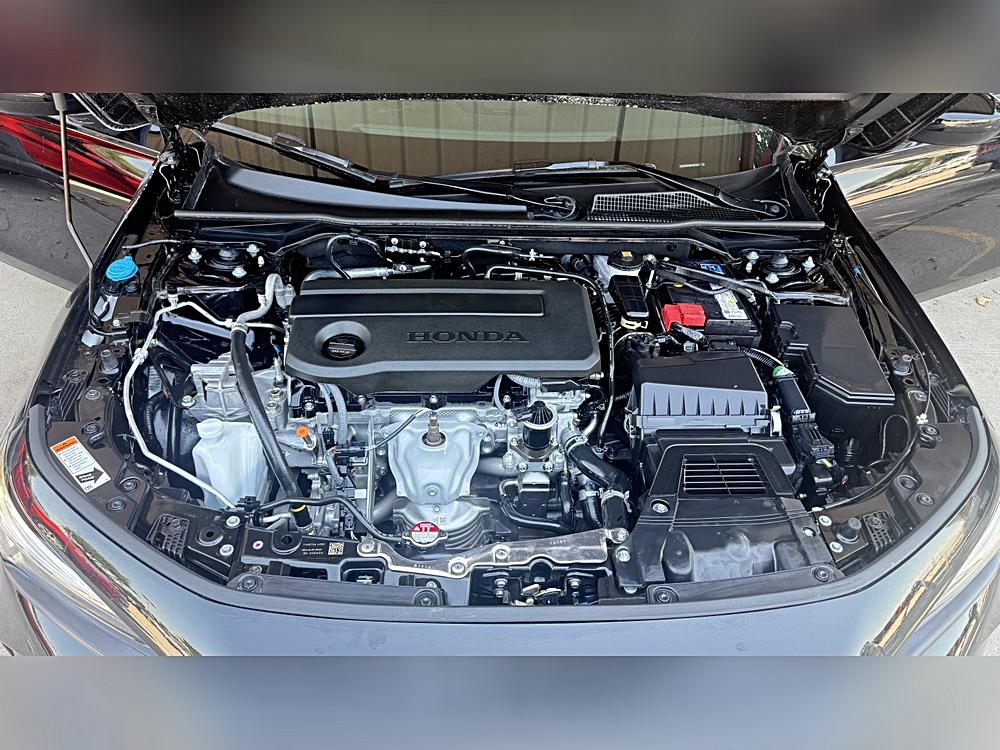 2025 Honda Civic Sport - Photo 17