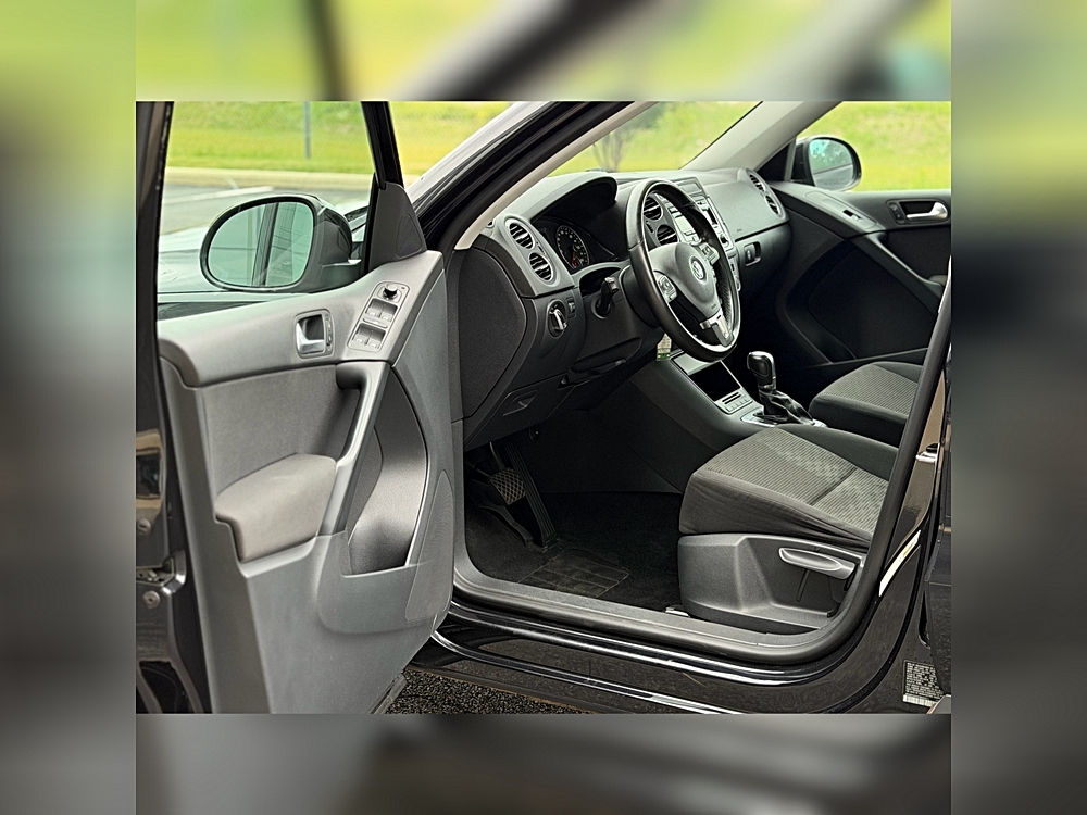 2013 Volkswagen Tiguan S - Photo 6