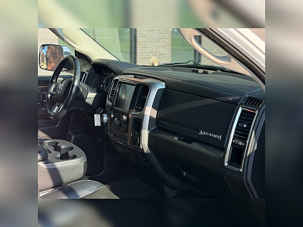 2014 RAM Ram 1500 Pickup Laramie - Photo 9