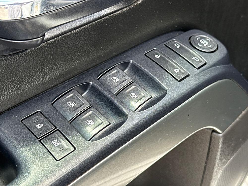 2023 Chevrolet Silverado 1500 ZR2 - Photo 252