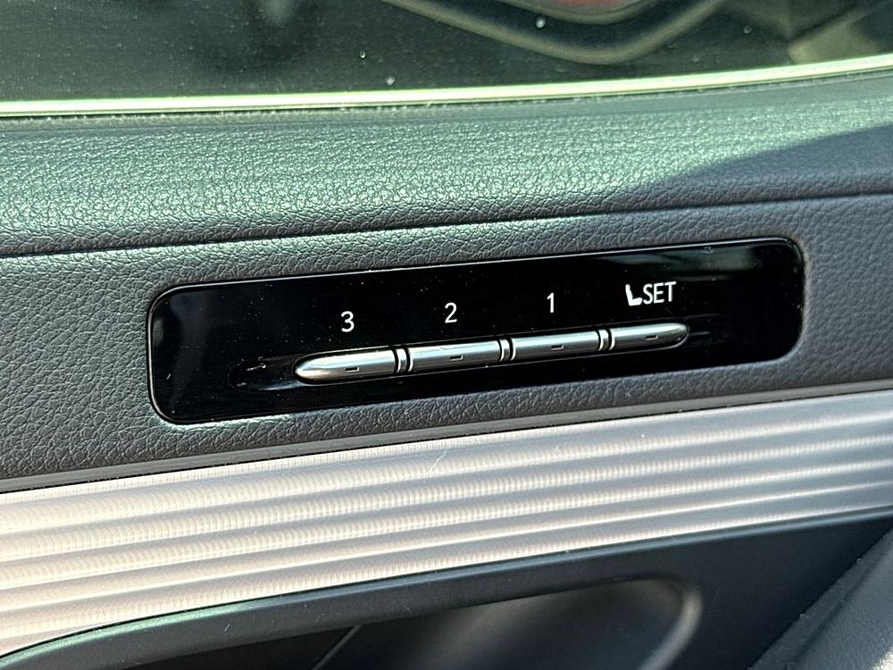 2024 Lexus LX 23