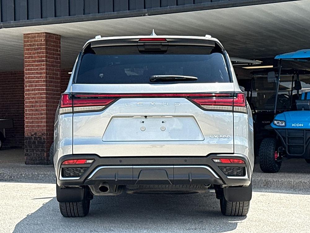 2024 Lexus LX 8