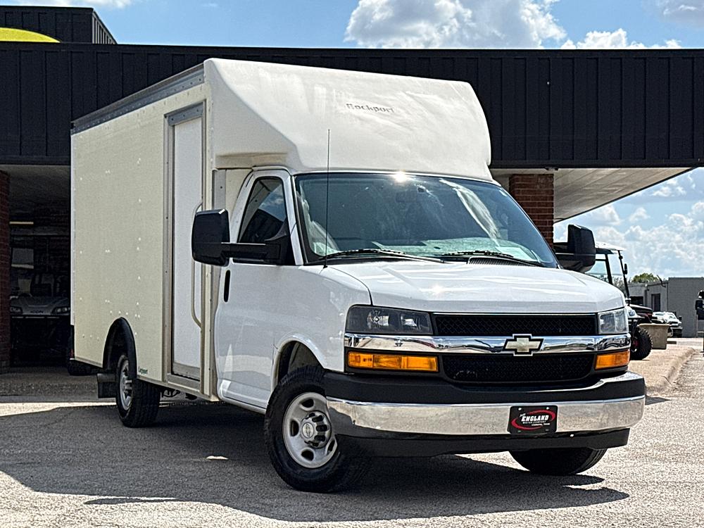 2021 Chevrolet Express Cutaway Base