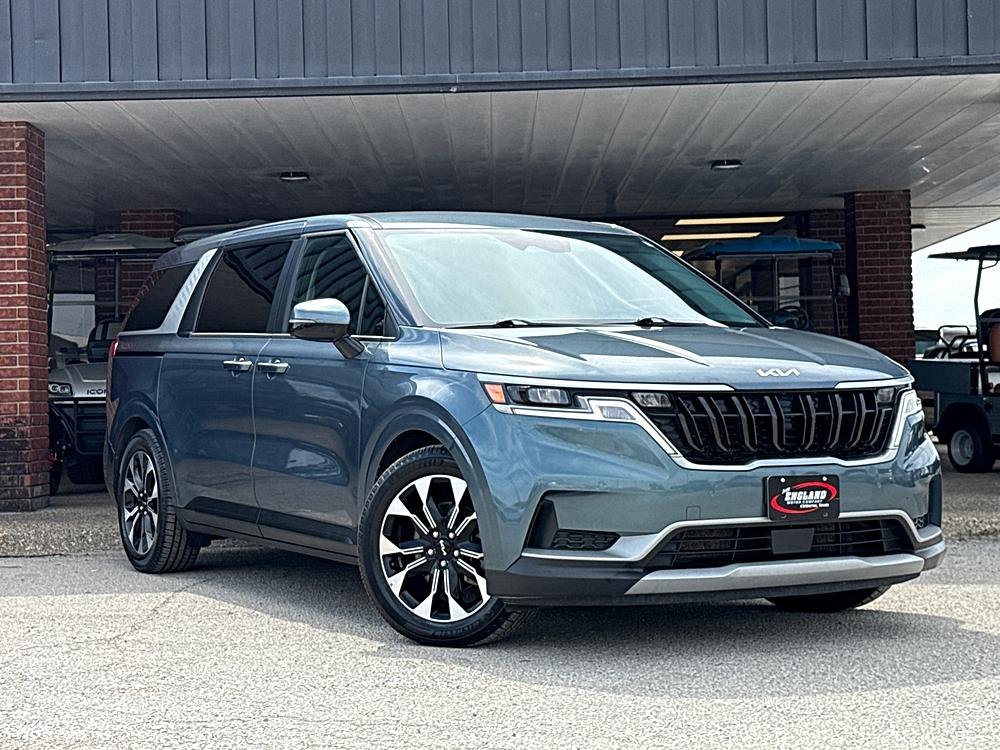 2023 Kia Carnival EX