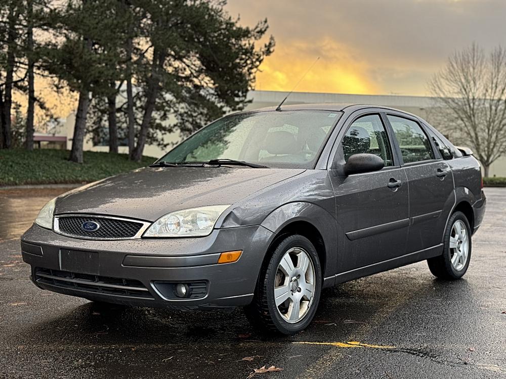 2006 Ford Focus 4dr Sdn ZX4 S