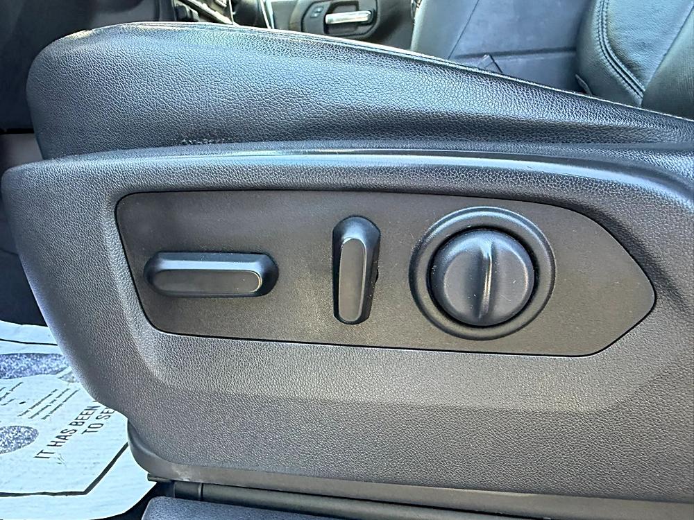 GMC Sierra 1500 Crew Cab photo 18