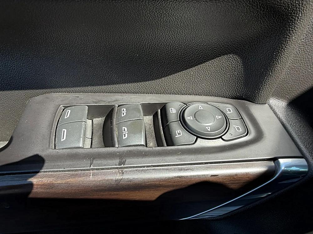 GMC Sierra 1500 Crew Cab photo 20